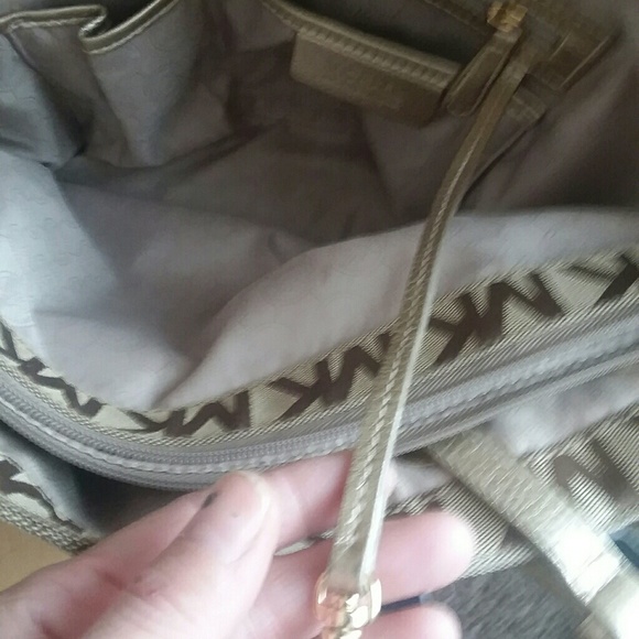 Michael Kors Purse - Picture 4 of 8